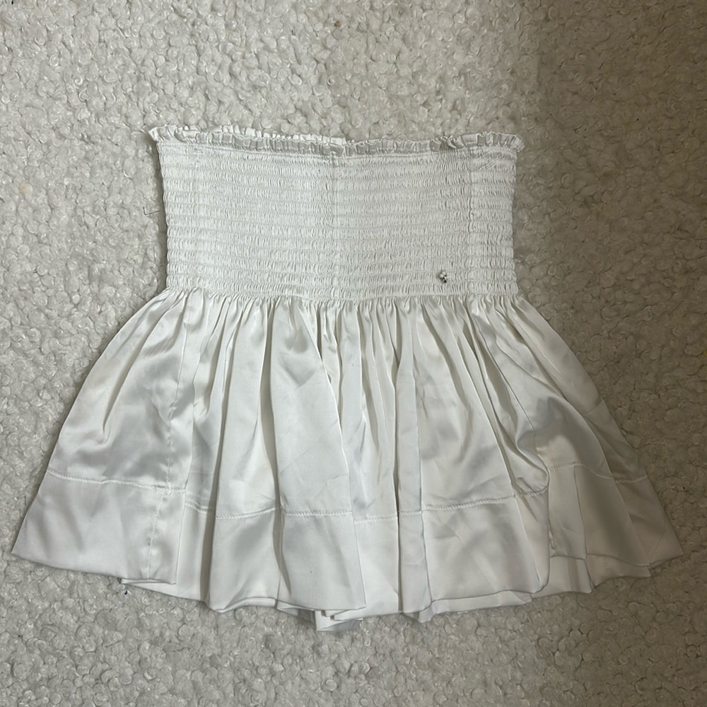 Natural life white flowy shorts/skort